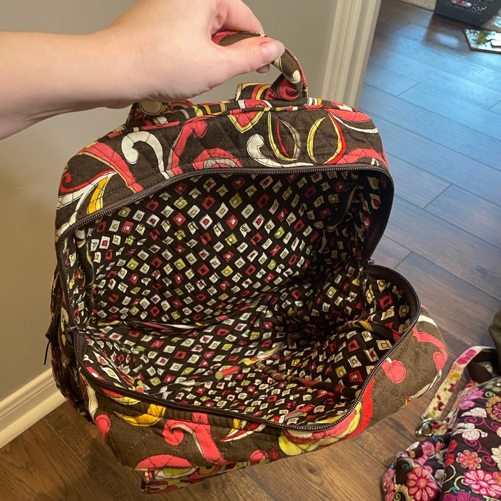 Backpack - Picture 4 of 5